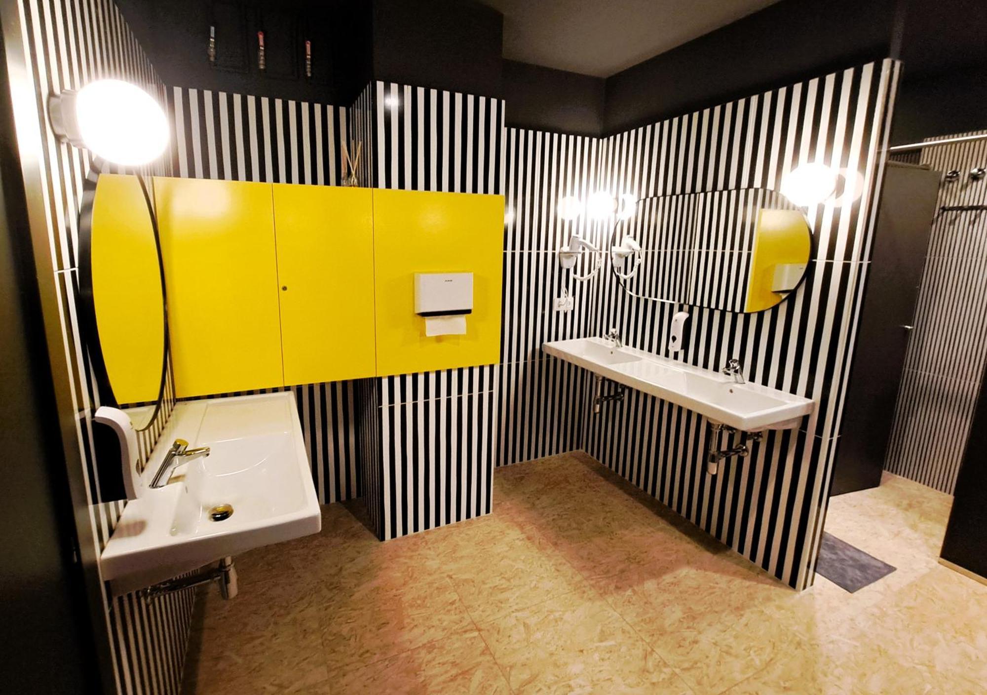 Bed & Bike Barcelona Hostel Luaran gambar