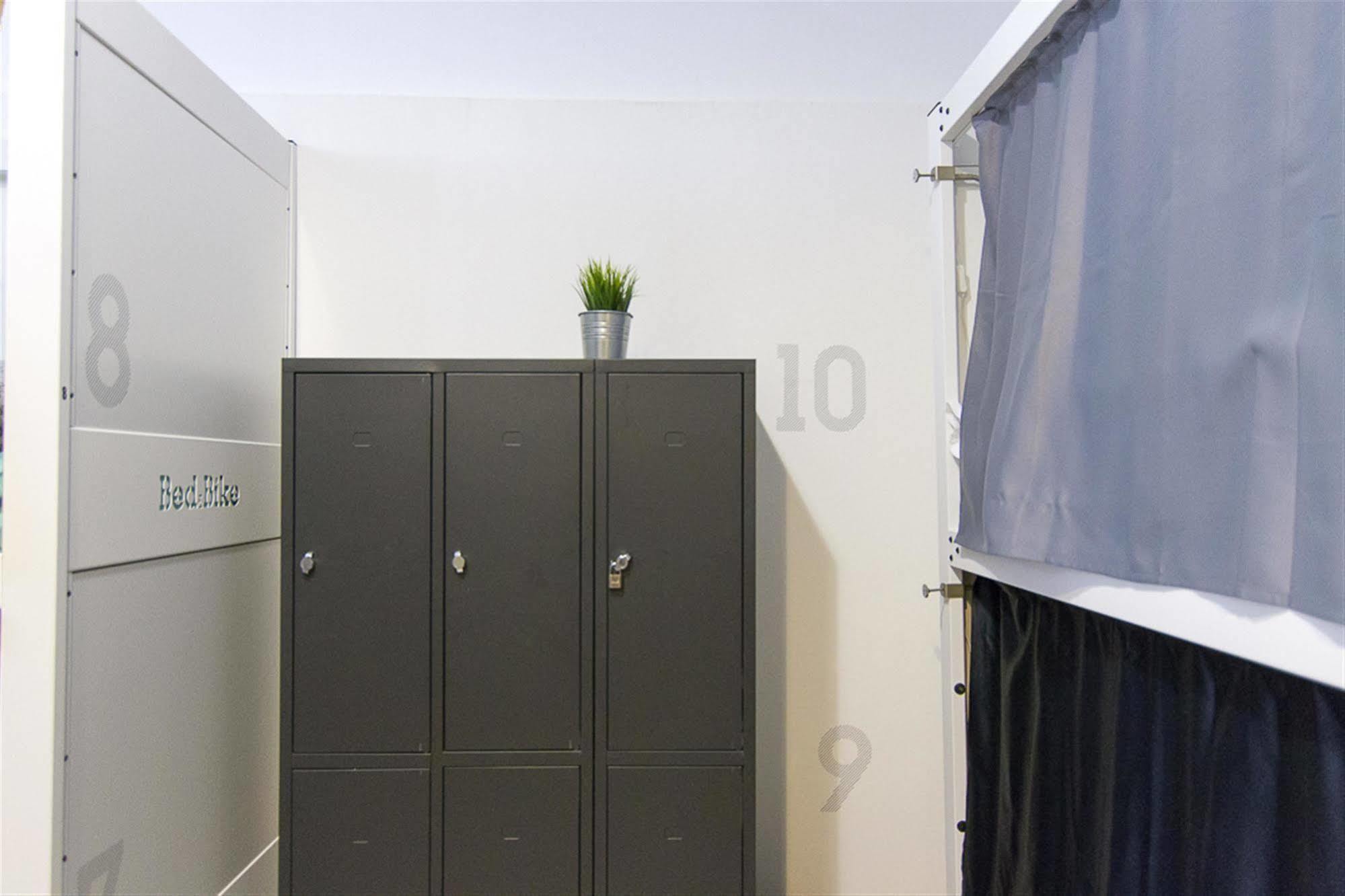 Bed & Bike Barcelona Hostel Luaran gambar