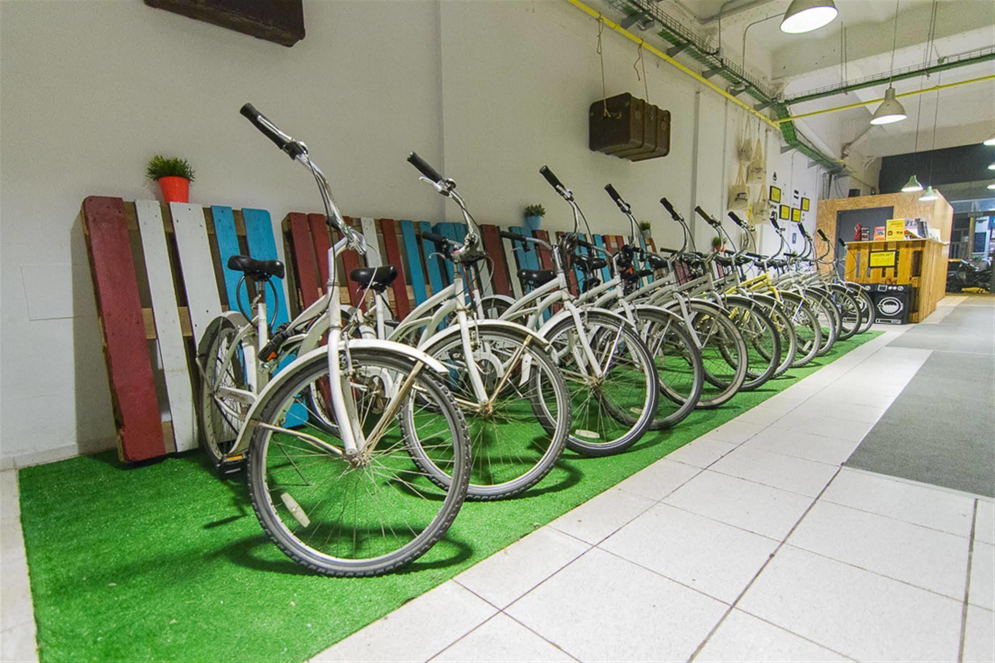 Bed & Bike Barcelona Hostel Luaran gambar